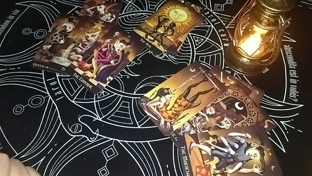 ?❤ ? Любовный треугольник? Ваши перспективы в нëм ? #гаданиеналюбовь #раскладнаотношения