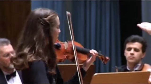 Polina Galouza (14) Violin. Mozart Violin Concerto No2.