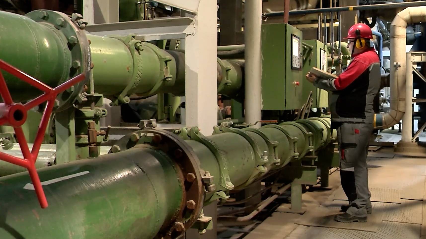 В кислородно-компрессорном цехе Уральской Стали завершили ремонт воздухоразделительной установки.