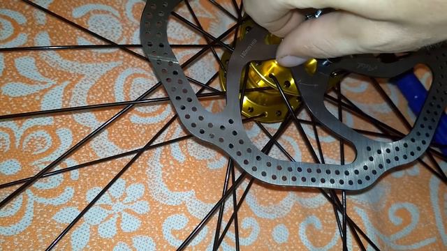 как установить тормозной диск(ротор)на велосипедное колесо правильно  | КИТАЙ ВЕЛИК