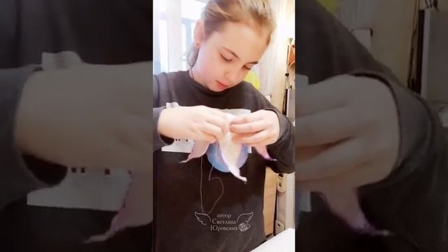 Мартовские осьминоги из шерсти