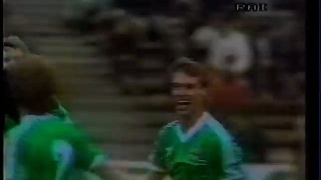 1985 (October 16) Romania 0-Northern Ireland 1 (World Cup Qualifier).mpg