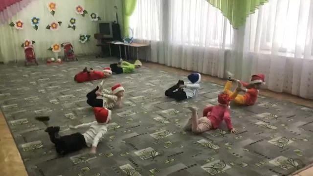 Танец В стране гномиков МБДОУ 12 г.Красноармейск Саратовская область