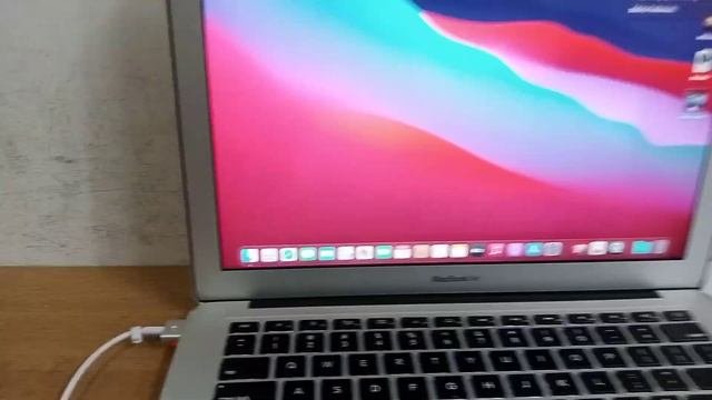 QC Macbook Air 6.2 Core i7 mem 8gb ssd 128gb 13inch second