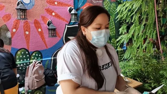 POP-UP Coffee Shops in the Philippines! | KOMBI BREW and UGLY MUG CAFE | DexLani