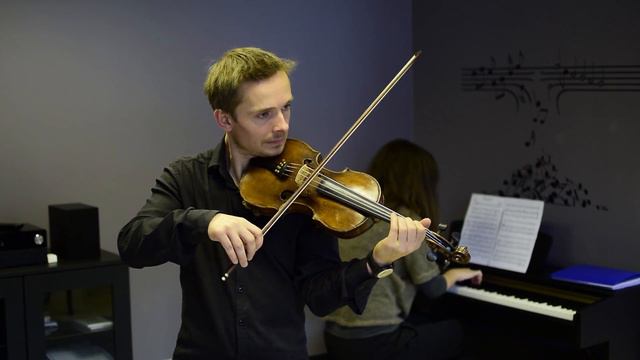 F.Schubert - Minuet and Trio First Solo Pieces 1 (Schott) Grade 4
