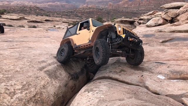 Golden Crack - Moab Utah 2018