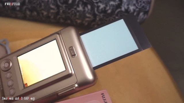 Fuji Film Instax Mini LiPlay (a Quick Unboxing, Test And Accessories That You Might Need)