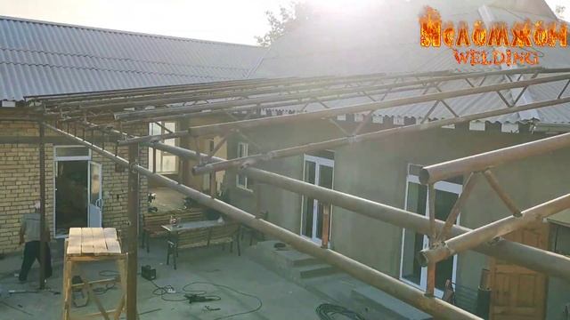 Навес из трубы.