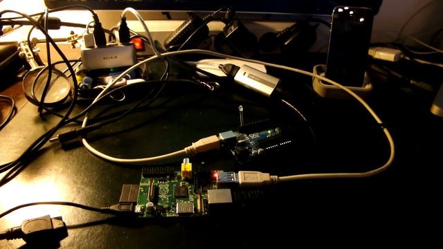 Raspberry Pi controls Arduino Board with PHP, Bash and HTML