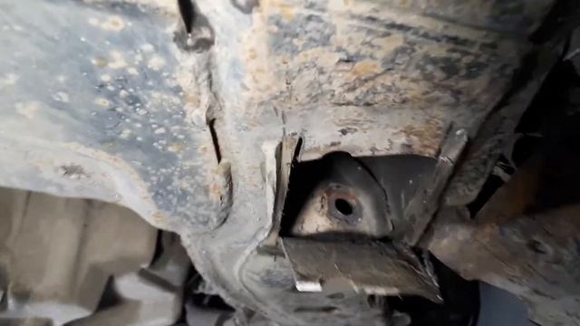 Замена нижнего рычага мазда 6 часть 3