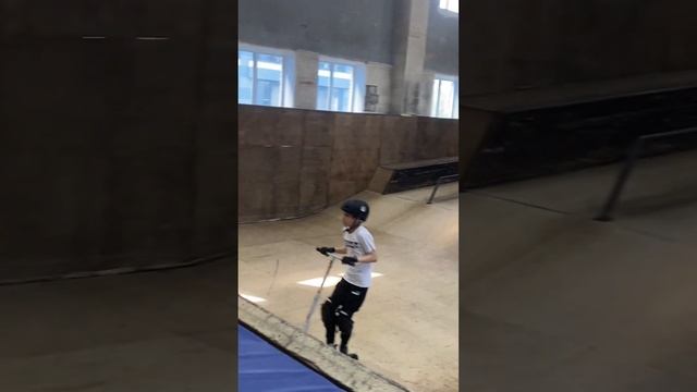 Пов     В скейт парке смена топ
