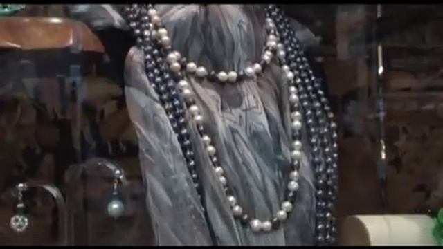 Una tarde en INICIATIVA BATIK, la tienda de las piedras de Monteclaro.