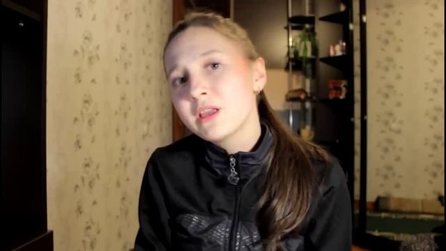 Девочка классно читает рэп!