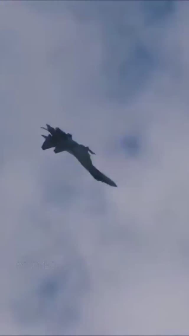 Легендарный российский истребитель Су-37