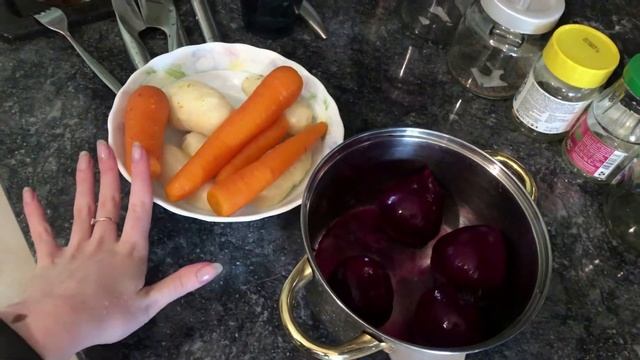 Выбираю купальник ☺️ Шоппинг с мамой ? Готовлю винегрет ? Вечерний уход за лицом ?