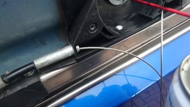VW Transporter Caravelle California Electric sliding door repair.