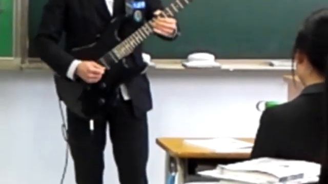 [Guitar cover]Canon rock by.Jerry C playing at school