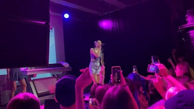 Мэйби Бэйби  quiizzzmeow - Боль  Новосибирск 24.06.2022