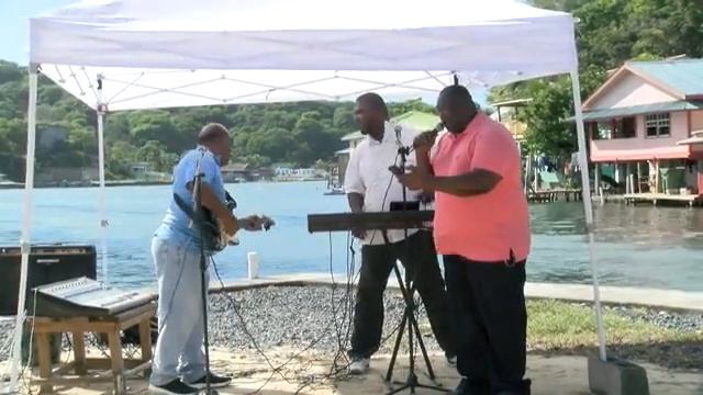 ROATAN LIVE BAND DANCE 08/28/2020
