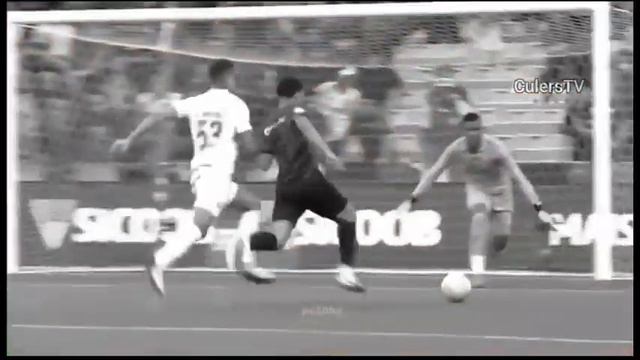 Victor Roque is the PERFECT backup for Lewandowski