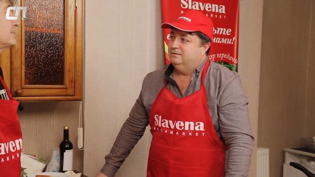 Крылышки в домашнем соусе. Рецепт показывают Сергей Дробненький и его гость Олег Лейбов