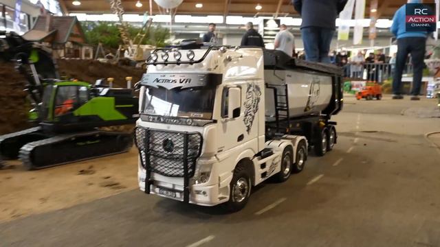 RC Truck Heavy Transport and RC Trucks at Construction @ Faszination Modellbau Friedrichshafen