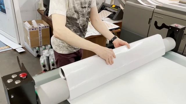 Отзыв от Типографии ГраниАрт СПБ о работе станка STANBER с горячим валом + резак Keencut.