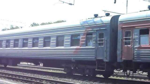 Электровоз ЧС4Т-614 с поездом №23 Москва-Адлер