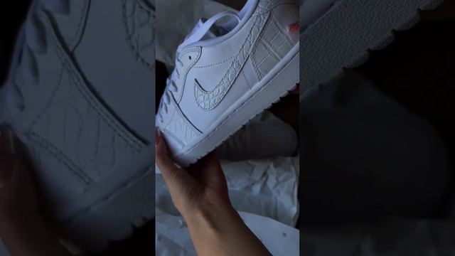Закажу тебе nike оригинал из Америки! Больше товаров в моем тг: t.meshopshopli