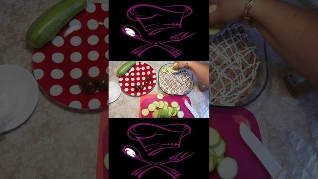 Запеканка овощная с фаршем.