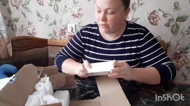 распаковка парфюма от компании PdParis