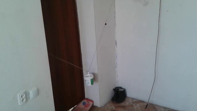 Само закрывающая дверь