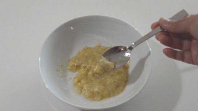 How To Feed Banana And Apple To 6 Months Old Baby | Healthy Baby Food Recipe Video