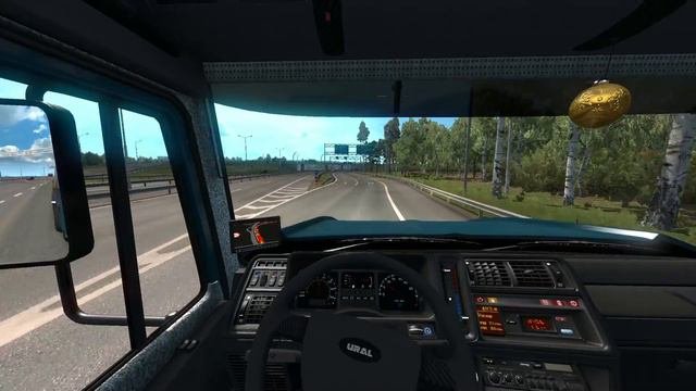 Тянем стеновые панели на грузовике Урал 6464 в игре ETS 2 по карте РОССИИ