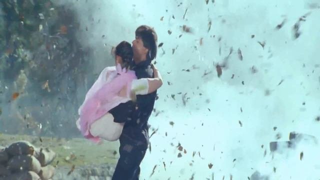 Dil Se Re - Dil Se  Shah Rukh Khan  Manisha Koirala