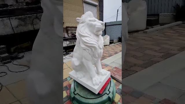 Скульптура Лев из литьевого мрамора