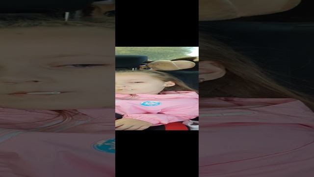 Заснула в машине с чупа-чупсом