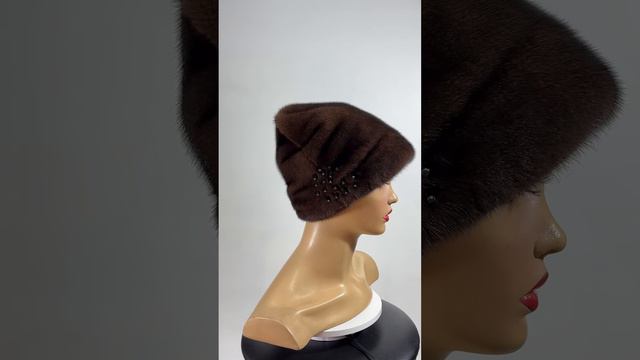 Зимняя женская норковая шапка кубанка из цельного меха норки с бусами  #меховыеизделия #меховаяшапка