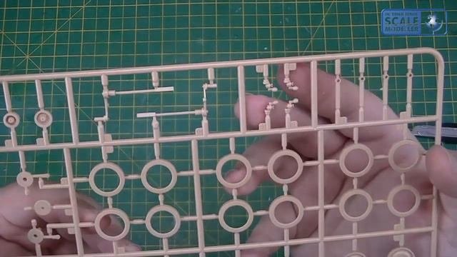 Meng 135 M2A3 Bradley wBusk III Scale Model Review