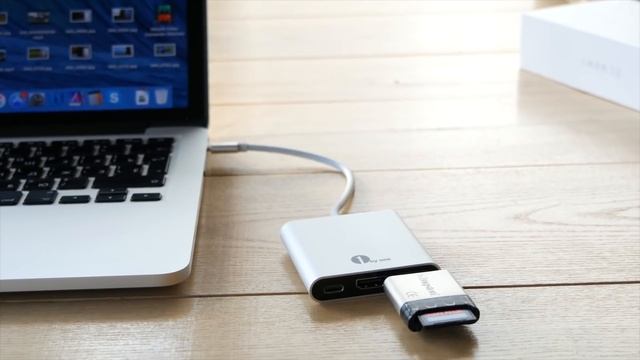 Add Extra Ports to the Apple Macbook Ports Using 1byone USB C Adapter