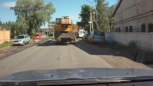 Мусор на обочину, свиньи на ВАЗ 2111