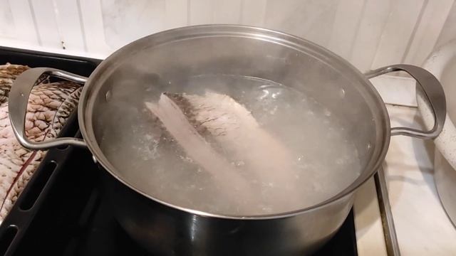 Печь отремонтировали.Готовлю рыбные котлеты с карася.