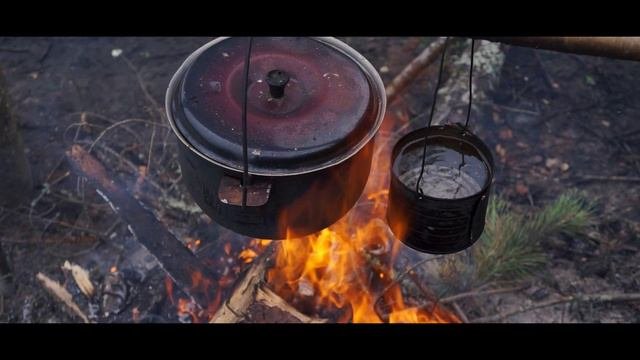 Суп на берегу реки