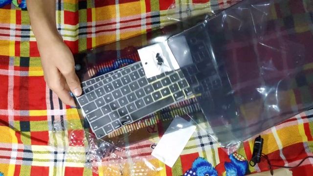 Apple MacBook Air M1 HardShell case and Sleeve Case unboxing and review ??