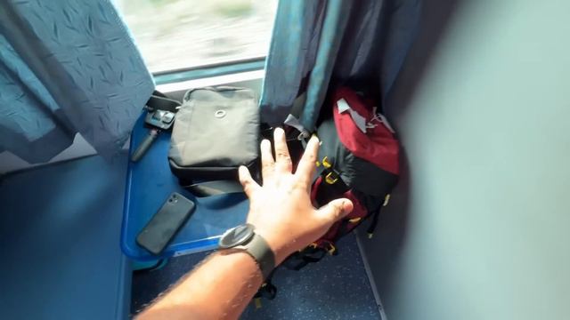 Rajdhani Express Second Class (Coupe) journey || IRCTC food Review 😨 || Indian Railways