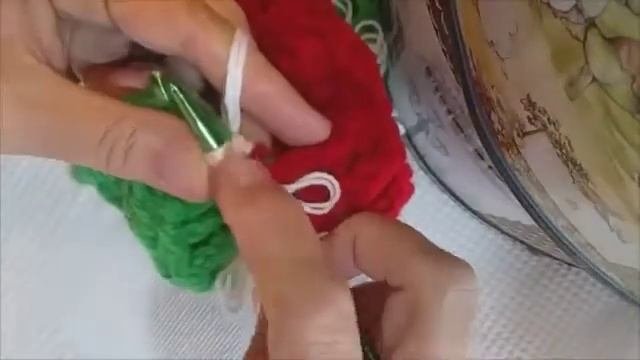 Crochet Slippers | Part 2 ^ THE GRINCH Fur Party Shoes Brush Fur & Pompom - Demo - Trend Trending