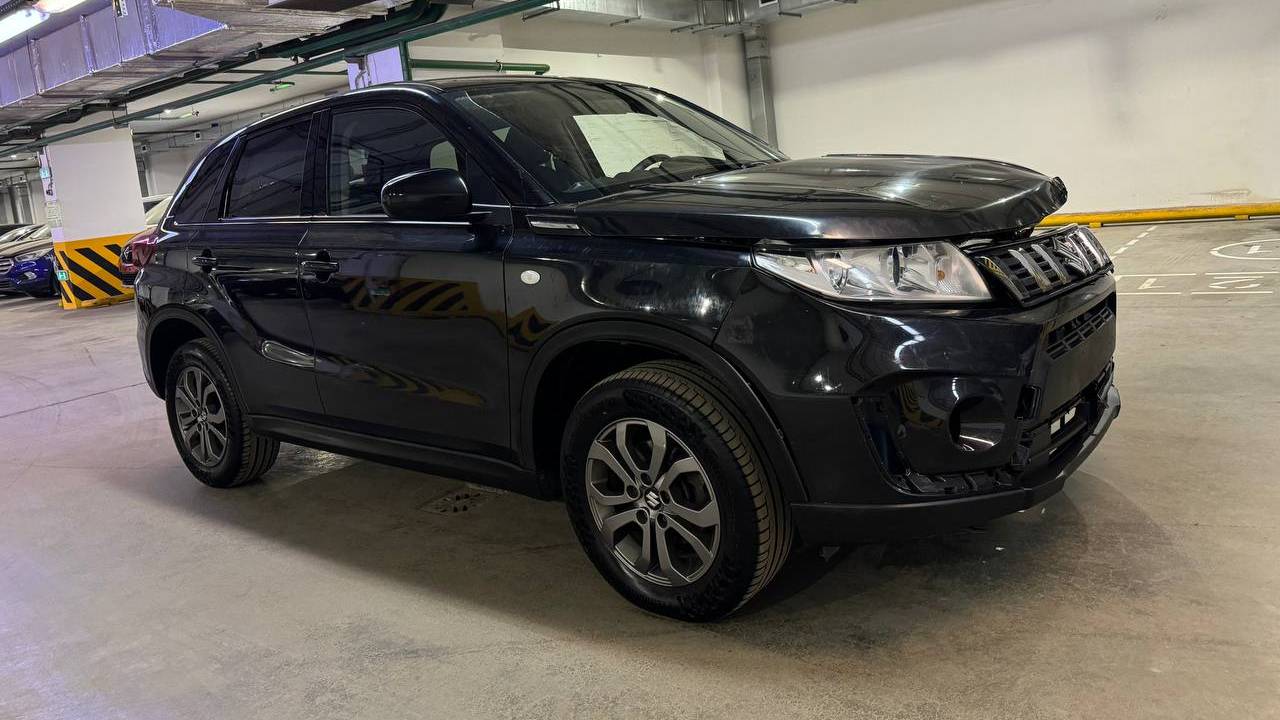 Suzuki Vitara; 1,6 MT; 2019; Черный