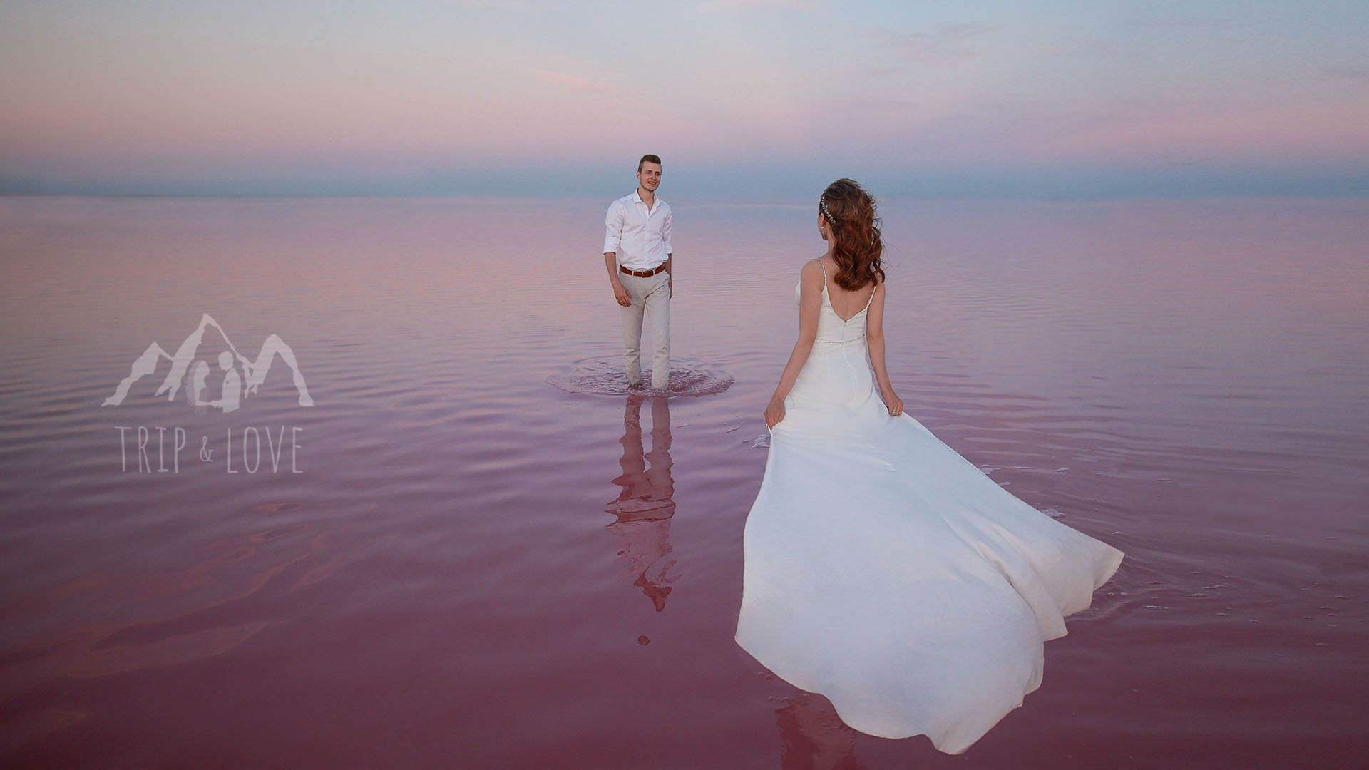 Trip and love / Свадьба для двоих в Крыму / Горы, розовое озеро, море