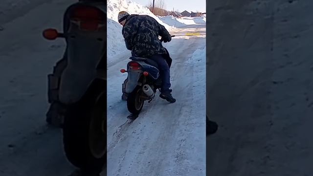 зимние покатушки на скутере #гаражныйремонт #кузовныеработы #goldfamily #красим